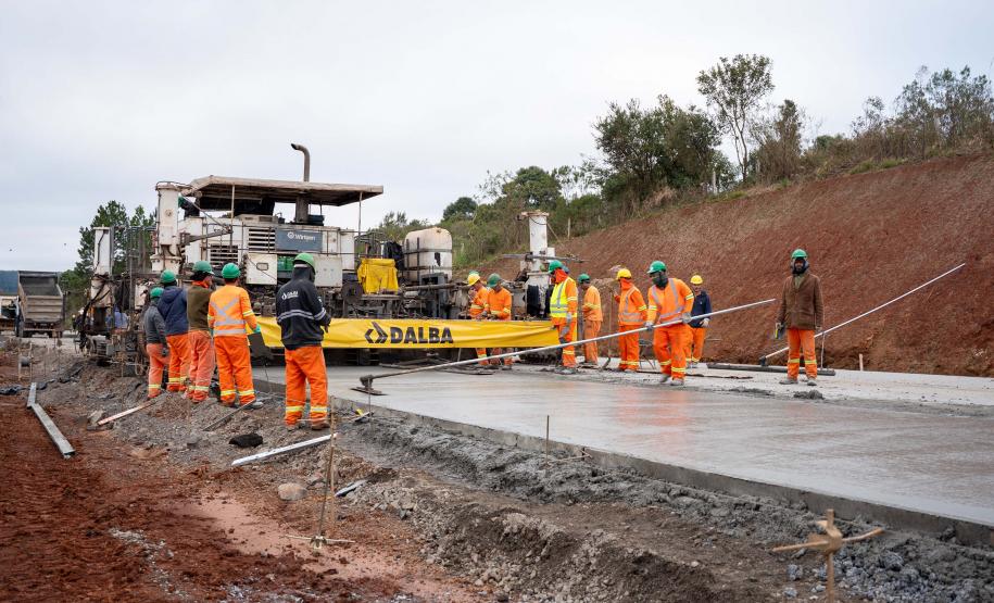 Governo do Paraná bate recorde de investimentos no primeiro semestre de 2025