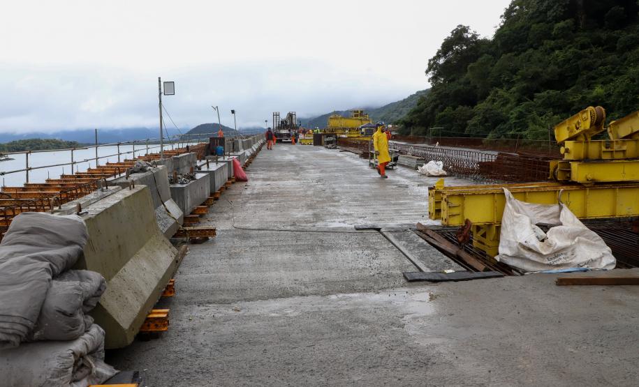 Obras da Ponte de Guaratuba chegam a 65% com destaque para avanço do trecho estaiado
