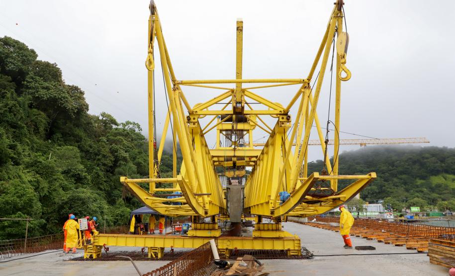 Obras da Ponte de Guaratuba chegam a 65% com destaque para avanço do trecho estaiado