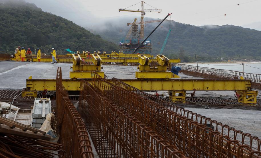 Obras da Ponte de Guaratuba chegam a 65% com destaque para avanço do trecho estaiado