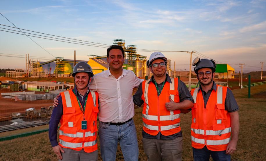 Ratinho Junior visita cooperativa que está investindo R$ 700 milhões em Pato Branco