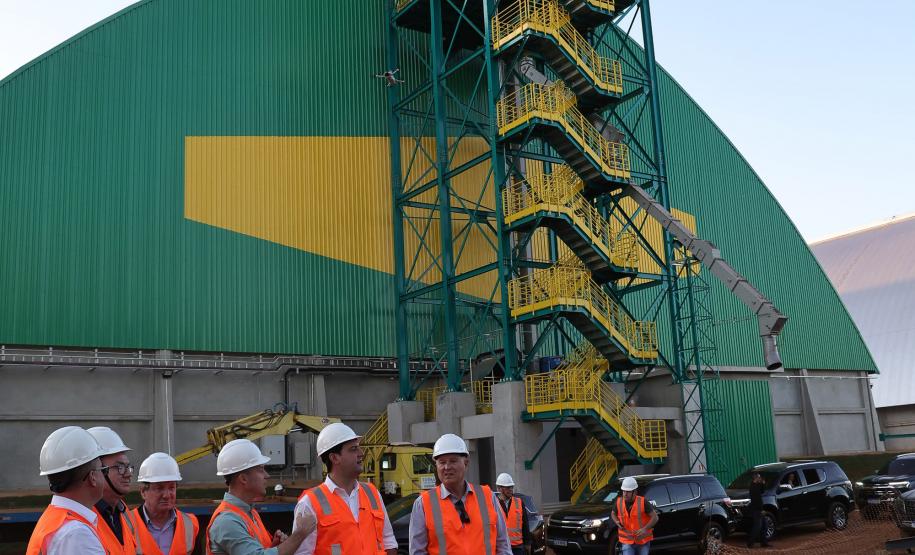 Ratinho Junior visita cooperativa que está investindo R$ 700 milhões em Pato Branco