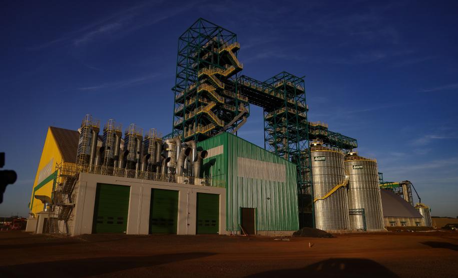 Ratinho Junior visita cooperativa que está investindo R$ 700 milhões em Pato Branco