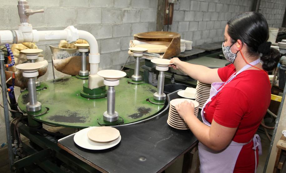 Abrir uma empresa no Paraná é 23 horas mais rápido do que a média nacional