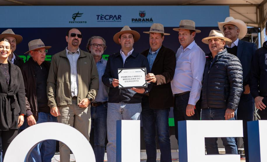 Ratinho Junior anuncia conclusão da pavimentação de Castro ao distrito do Socavão