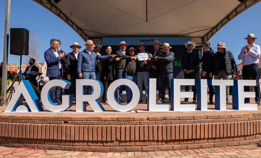 Ratinho Junior anuncia conclusão da pavimentação de Castro ao distrito do Socavão