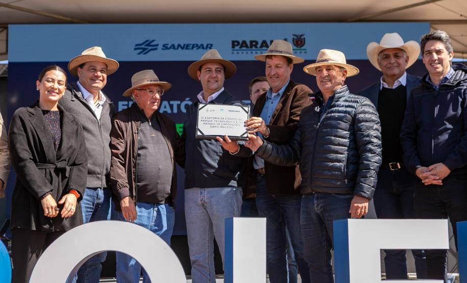 Ratinho Junior anuncia conclusão da pavimentação de Castro ao distrito do Socavão