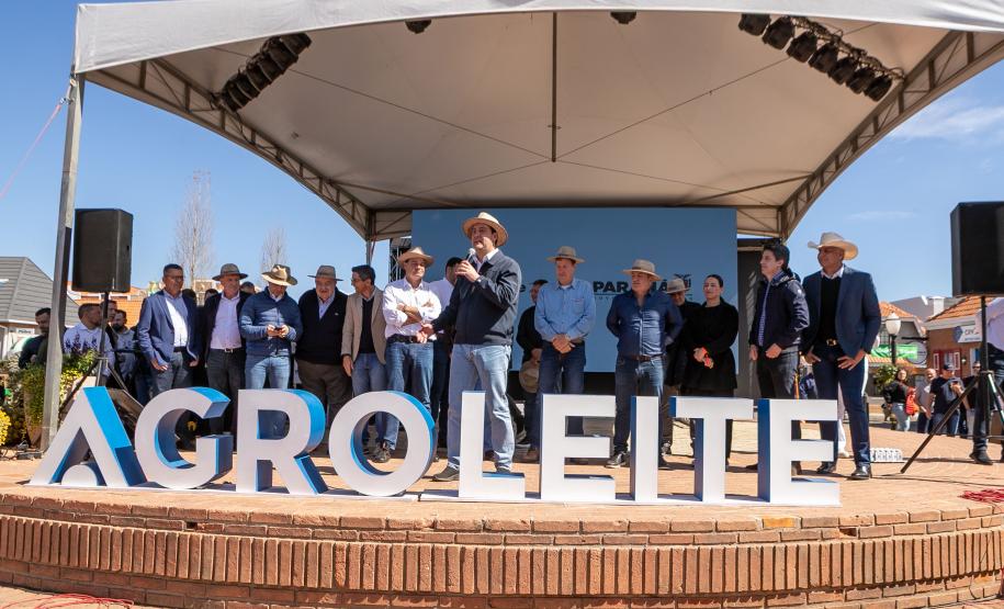 Ratinho Junior anuncia conclusão da pavimentação de Castro ao distrito do Socavão