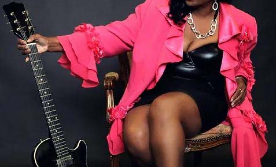 Portas Abertas no MAC-PR, B.B. King no Guaíra e bordado no MON marcam a agenda cultural