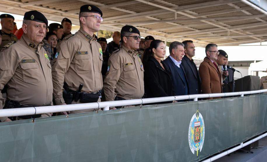 São José dos Pinhais, 11 de agosto de 2025 - A primeira dama do Paraná, Luciana Saito Massa, participa da formatura de Sargentos na Academia do Guatupê.