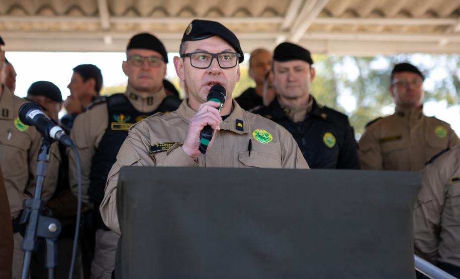 São José dos Pinhais, 11 de agosto de 2025 - A primeira dama do Paraná, Luciana Saito Massa, participa da formatura de Sargentos na Academia do Guatupê.