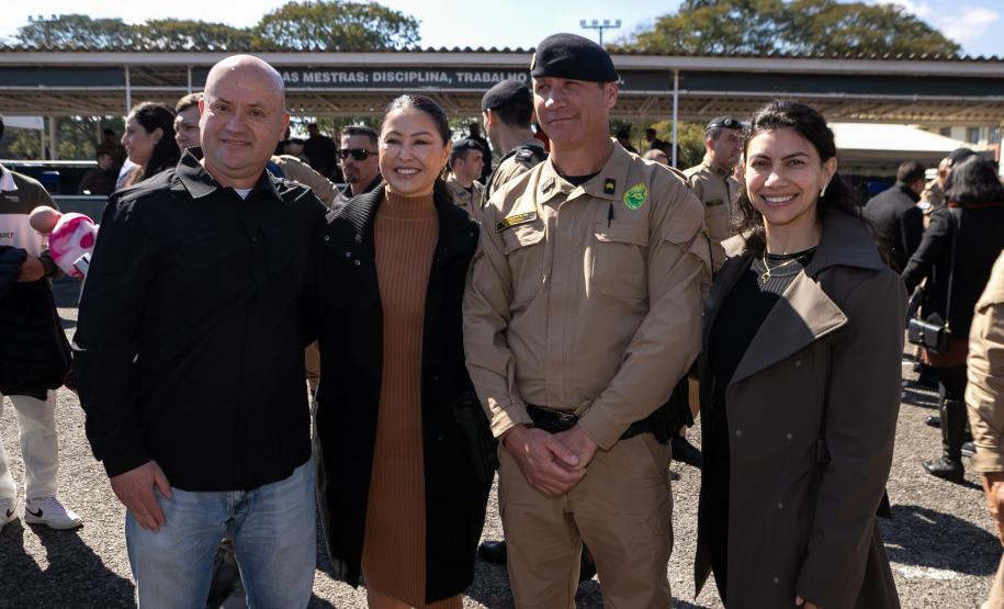 São José dos Pinhais, 11 de agosto de 2025 - A primeira dama do Paraná, Luciana Saito Massa, participa da formatura de Sargentos na Academia do Guatupê.