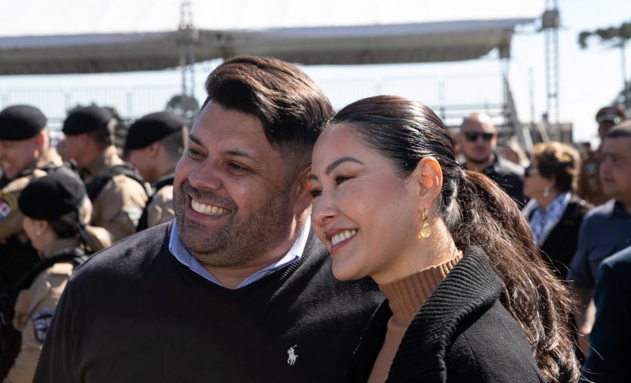 São José dos Pinhais, 11 de agosto de 2025 - A primeira dama do Paraná, Luciana Saito Massa, participa da formatura de Sargentos na Academia do Guatupê.