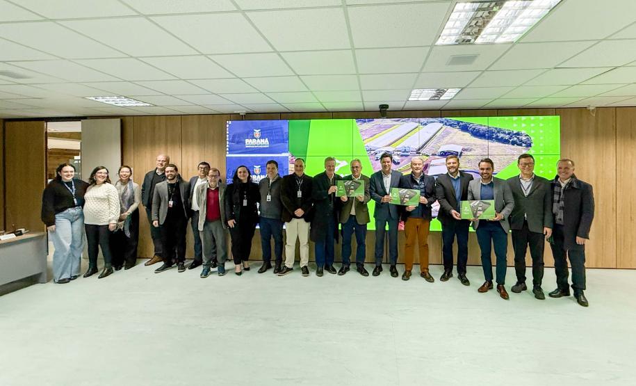 Governo do Estado recebe Plano de Biogás e Biometano do Paraná em reunião de comitê de governança