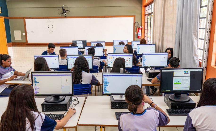 Ranking de Competitividade dos Estados aponta salto da educação pública do Paraná