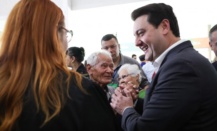 Ratinho Junior compartilha projetos de sucesso da educação no Conexidades