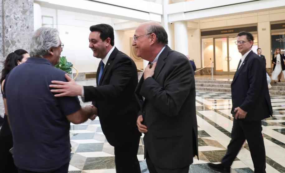 Governador apresenta proposta de Fundo Soberano ao presidente do BID