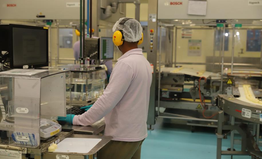 Com alta de 4,3%, Paraná registra 3ª maior alta industrial do País em 2025, mostra IBGE