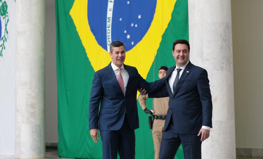 Ratinho Junior recebe Santiago Peña para debater novas oportunidades entre Paraná e Paraguai