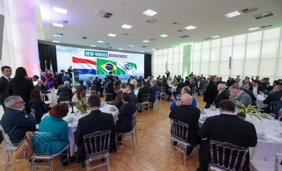 Ratinho Junior recebe Santiago Peña para debater novas oportunidades entre Paraná e Paraguai