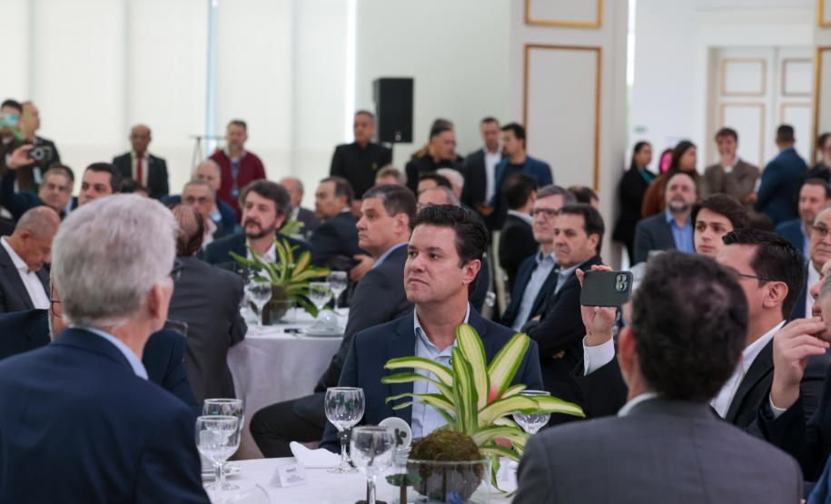 Ratinho Junior recebe Santiago Peña para debater novas oportunidades entre Paraná e Paraguai