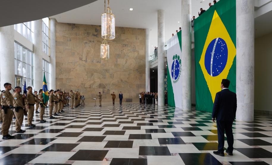 Ratinho Junior recebe Santiago Peña para debater novas oportunidades entre Paraná e Paraguai