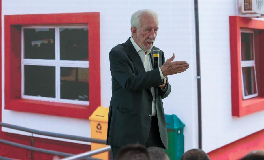 O governador em exercício Darci Piana autoriza nesta quarta-feira (24), o repasse de 55 milhões para a construção de 46 novos CRAS e CREAS