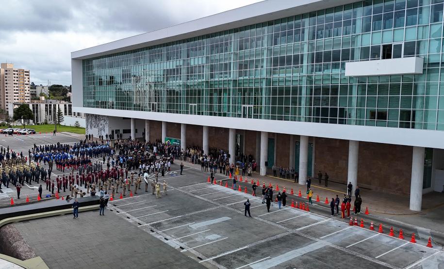 Cerimônia no Palácio Iguaçu celebra a independência e o início da Semana da Pátria