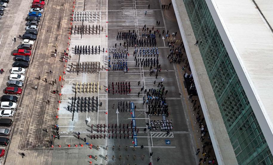 Cerimônia no Palácio Iguaçu celebra a independência e o início da Semana da Pátria