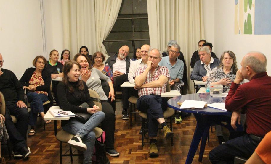 Jorge Aragão, Blindagem, Primavera dos Museus e peças teatrais agitam a agenda cultural