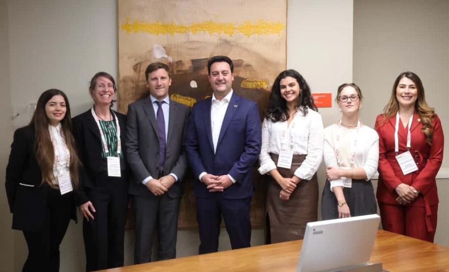 Ratinho Junior assina cooperação com a ONU-Habitat para estruturar o Paraná Hub