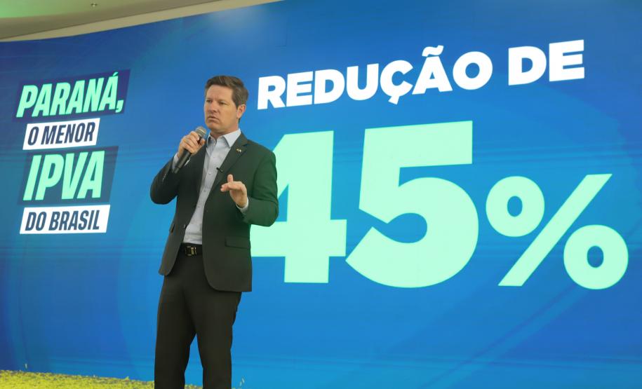 Ratinho Junior sanciona lei que reduz IPVA no Paraná e garante menor alíquota do Brasil