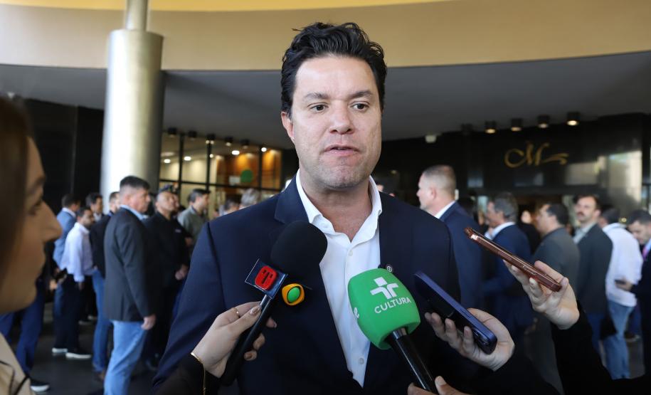 Sinaliza Paraná: governador libera R$ 100 milhões para sinalização viária das cidades