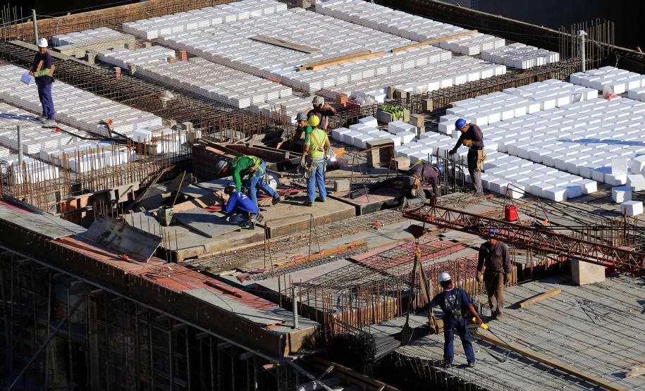 Oportunidade de trabalho: Paraná tem 22,8 mil vagas de emprego abertas