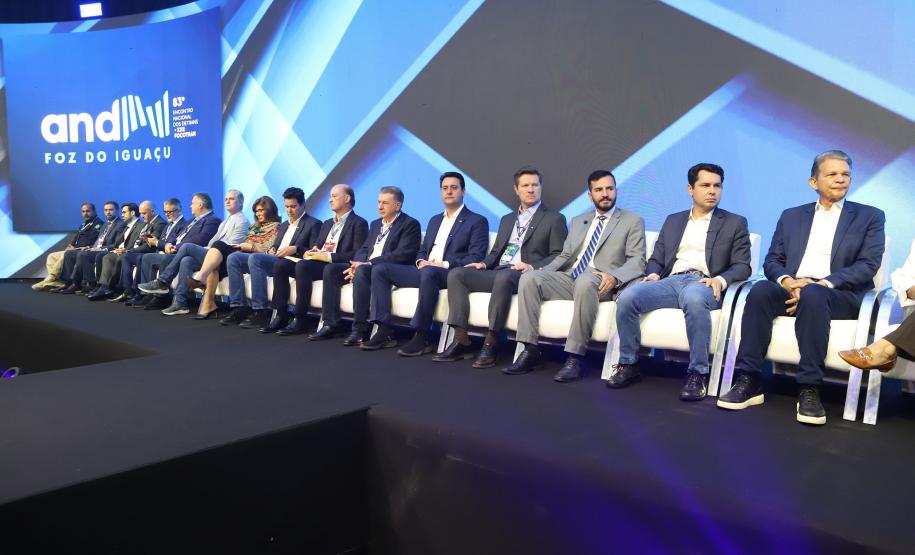 Sinaliza Paraná: governador libera R$ 100 milhões para sinalização viária das cidades