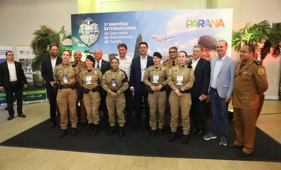 Encontro no Paraná reúne representantes de 17 países para tratar de segurança ao turista