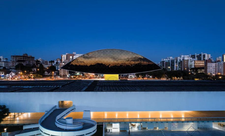 Jorge Aragão, Blindagem, Primavera dos Museus e peças teatrais agitam a agenda cultural