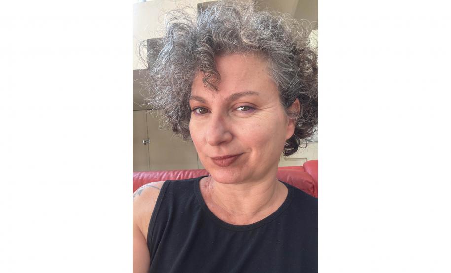 Jorge Aragão, Blindagem, Primavera dos Museus e peças teatrais agitam a agenda cultural