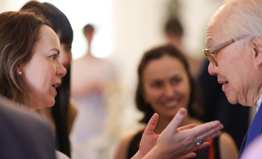 Curadores e colecionadores de arte comemoram criação do Centre Pompidou Paraná