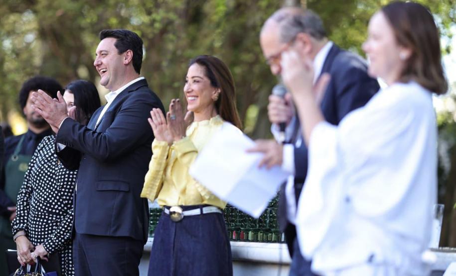 Curadores e colecionadores de arte comemoram criação do Centre Pompidou Paraná