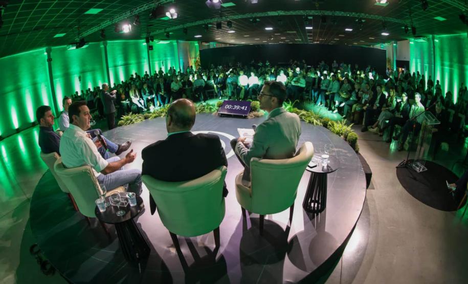 Governador destaca ações do Paraná para fortalecer o campo no Fórum do Agronegócio