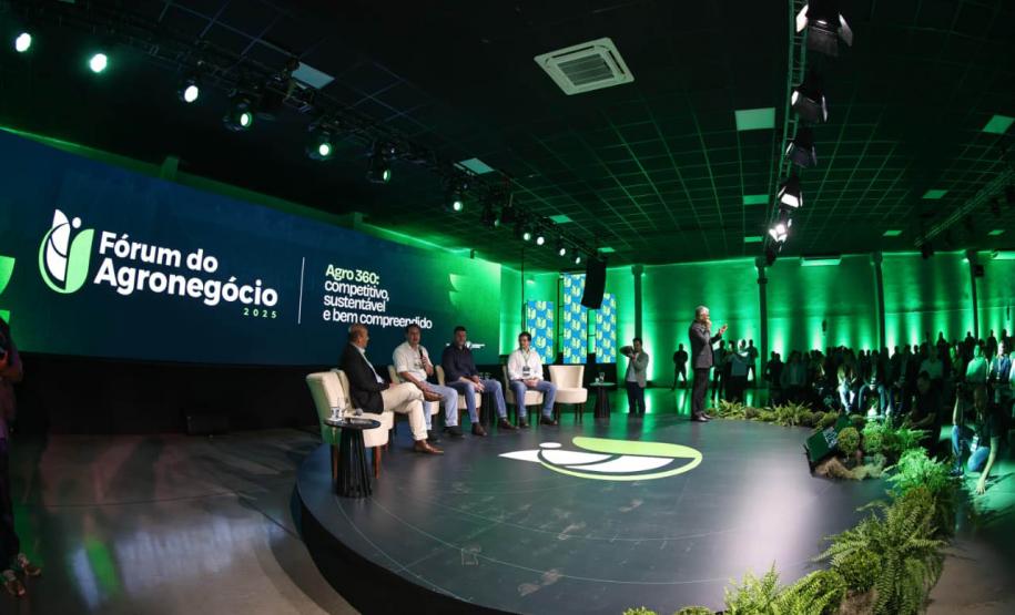 Governador destaca ações do Paraná para fortalecer o campo no Fórum do Agronegócio
