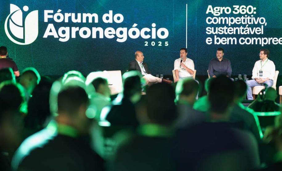 Governador destaca ações do Paraná para fortalecer o campo no Fórum do Agronegócio