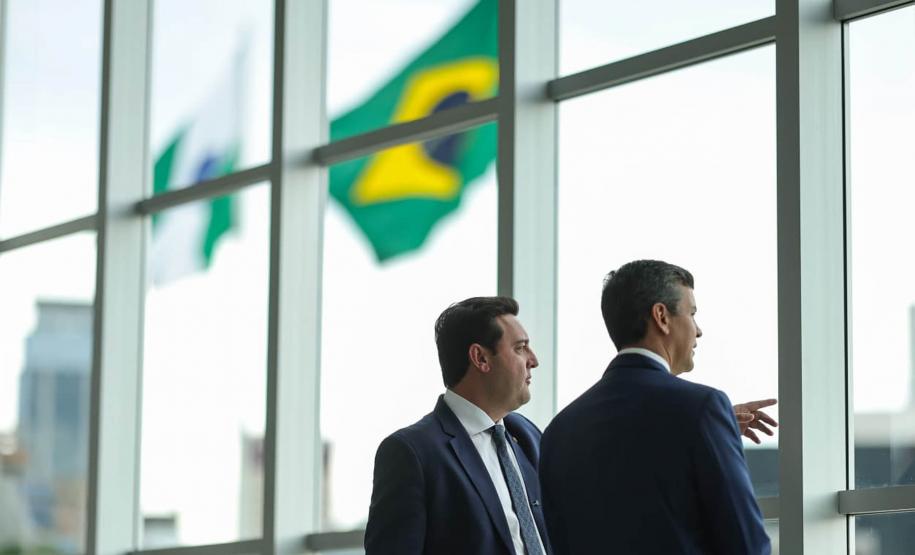 Ratinho Junior recebe Santiago Peña para debater novas oportunidades entre Paraná e Paraguai