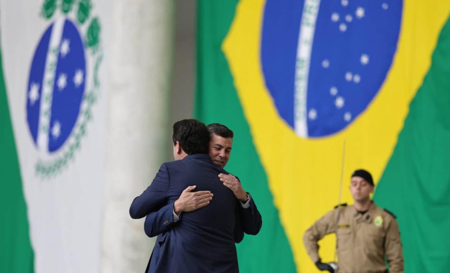 Ratinho Junior recebe Santiago Peña para debater novas oportunidades entre Paraná e Paraguai