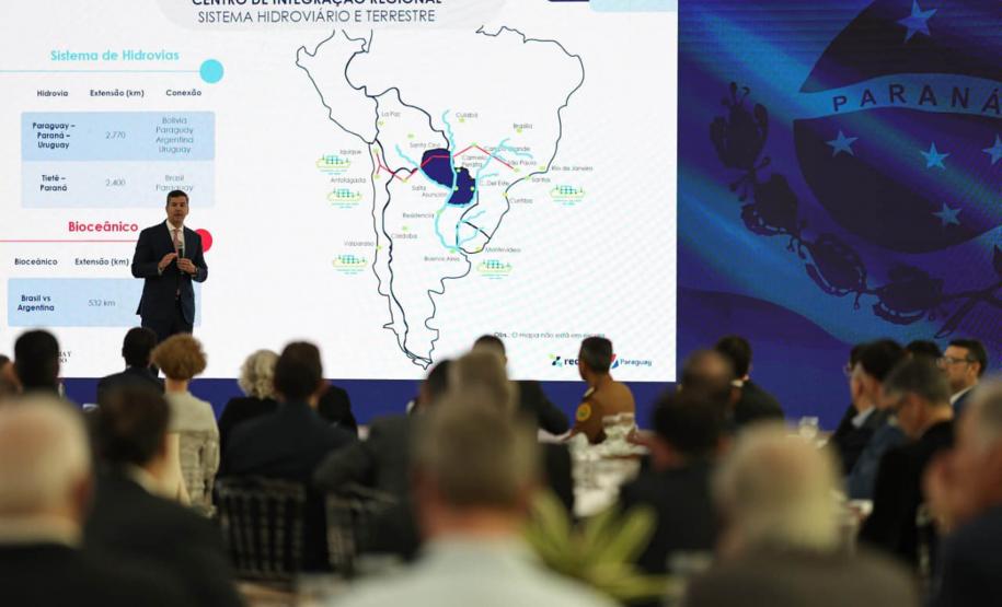 Ratinho Junior recebe Santiago Peña para debater novas oportunidades entre Paraná e Paraguai