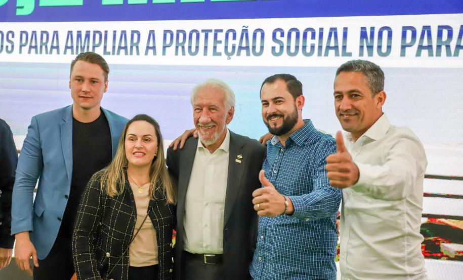 O governador em exercício Darci Piana autoriza nesta quarta-feira (24), o repasse de 55 milhões para a construção de 46 novos CRAS e CREAS