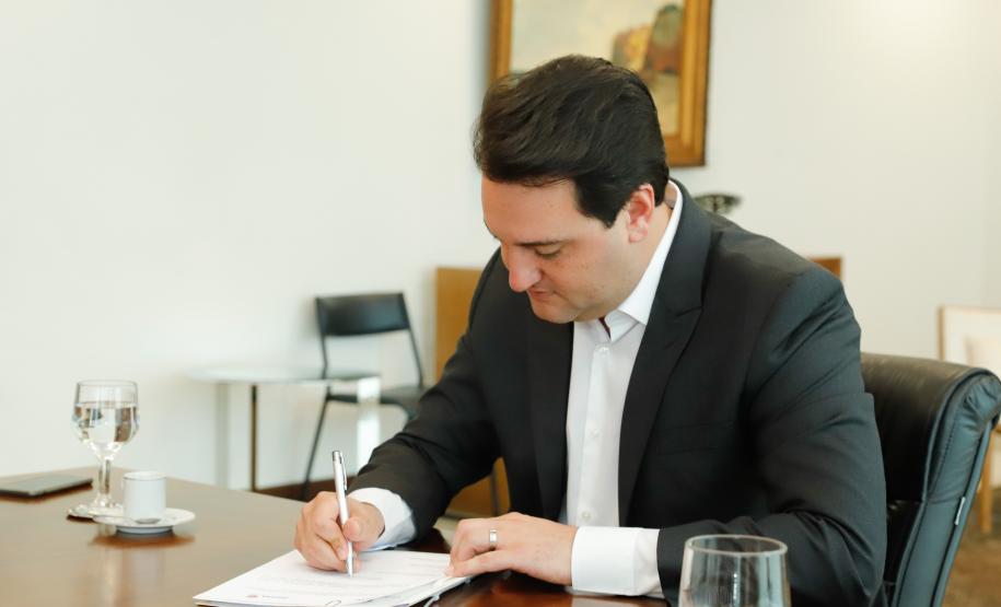 Governo do Paraná regulamenta auxílio social para mulheres vítimas de violência