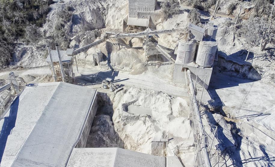 Impulsionada pela economia do Paraná, produção mineral cresce 43% desde 2019