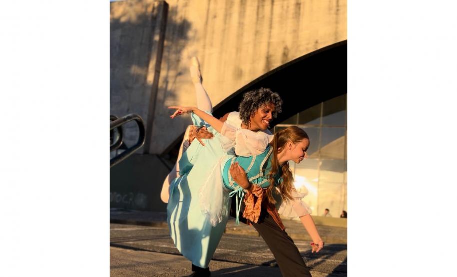 Peça para bebês e oficina com mexicano no MON estão na agenda cultural da semana